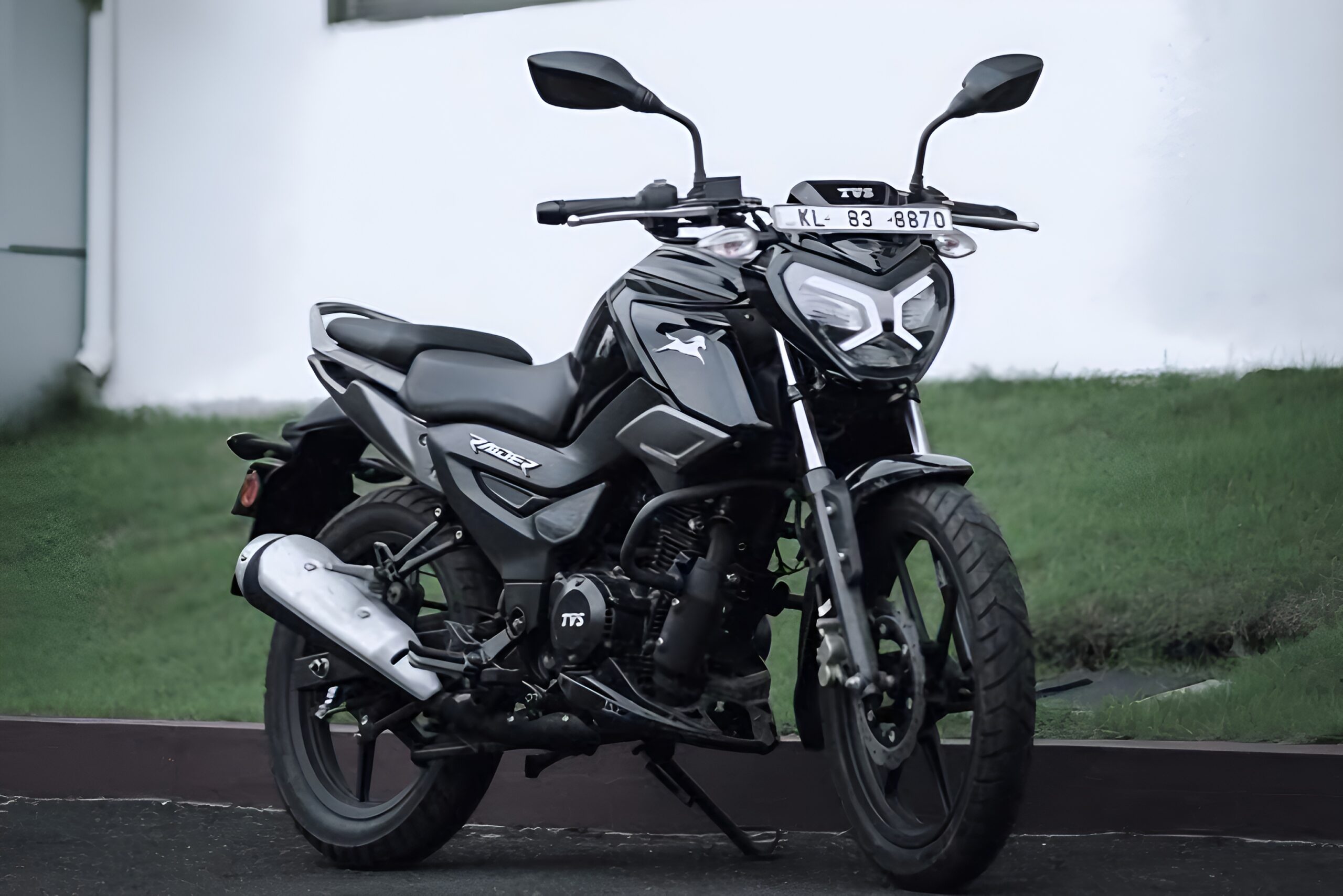 TVS Raider 125